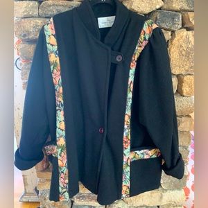 Vintage wool oversized coat with floral patch trim cross-stitch embroidery 🌸 L